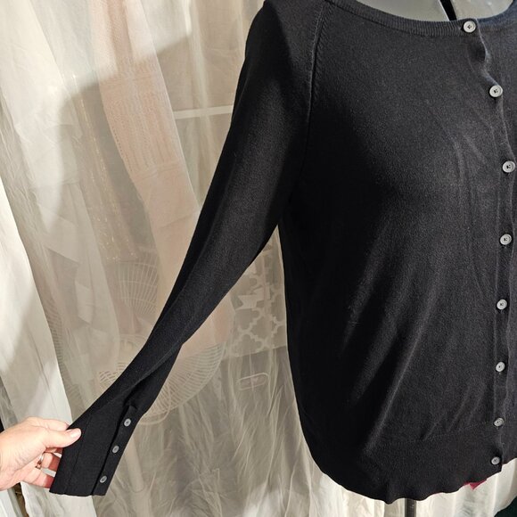 #186 Lane Byant size 18/20 Black button front sweater/cardigan - Picture 3 of 6